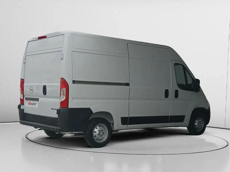 Usado Opel Movano 140 HP (102 kW) 2022 Branco Van