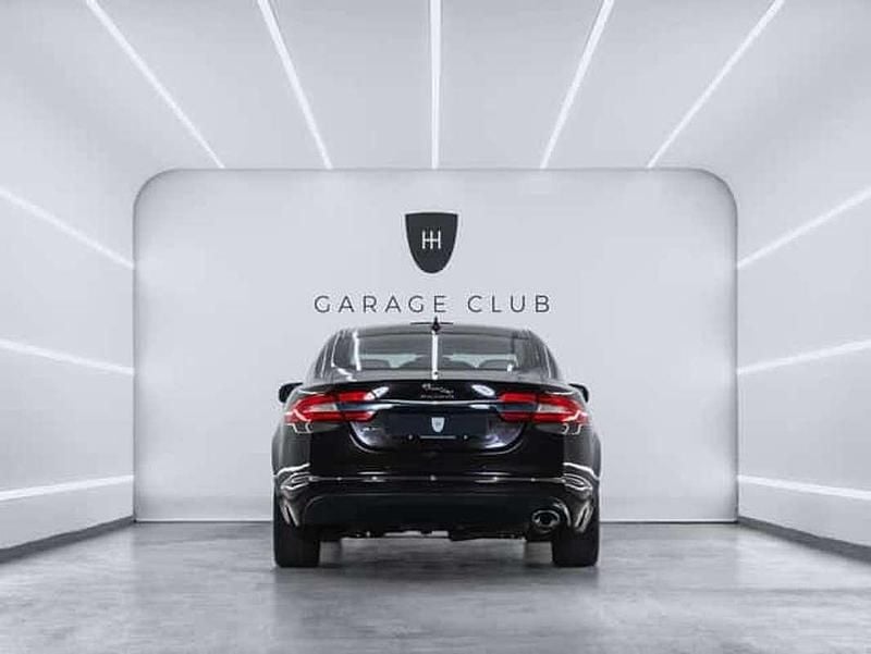 Usado Jaguar XF Sportbrake Luxury 200 CV (147 kW) 2015 Familiar