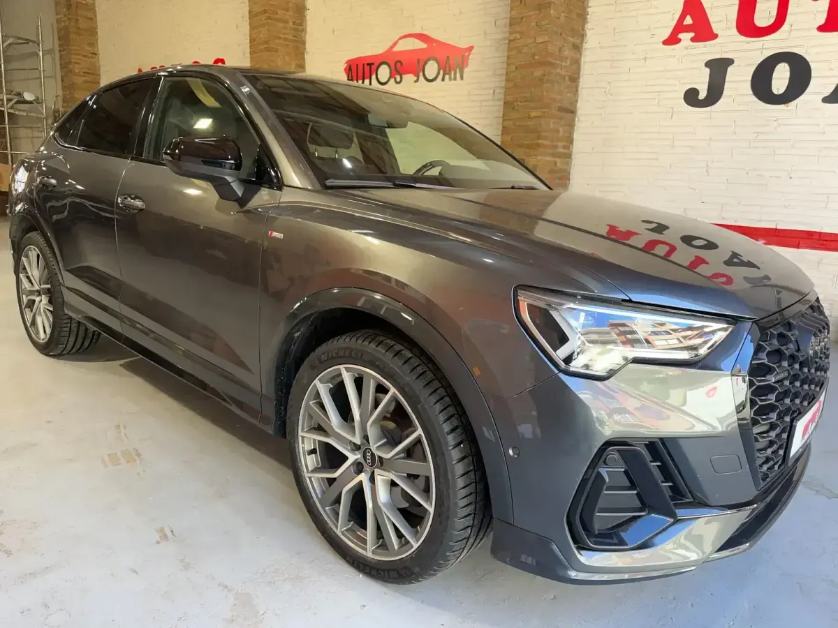 Usado Audi Q3 Sportback S-Line 200 CV (147 kW) 2022 Gris SUV