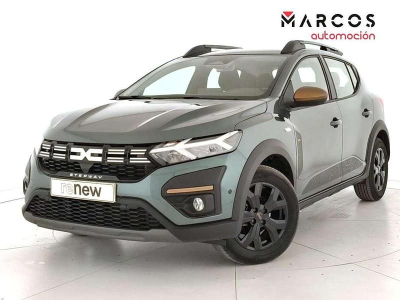 Usado Dacia Sandero Extreme 101 CV (74 kW) 2025 Verde Berlina