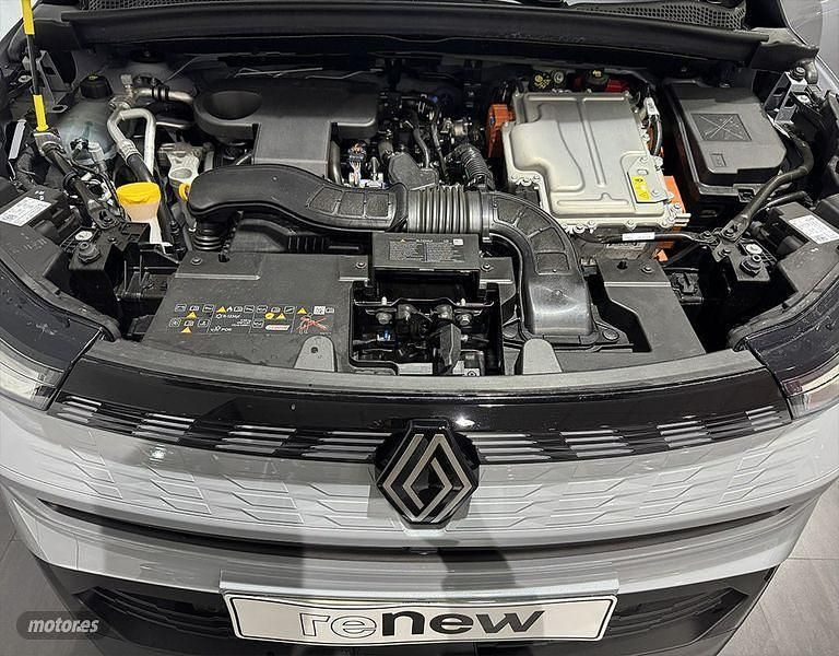 Usado Renault Symbioz Techno 145 CV (106 kW) 2025 Gris / plata SUV