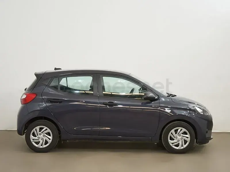 Nuevo Hyundai i10 63 CV (46 kW) 2025 Gris / plata Utilitario