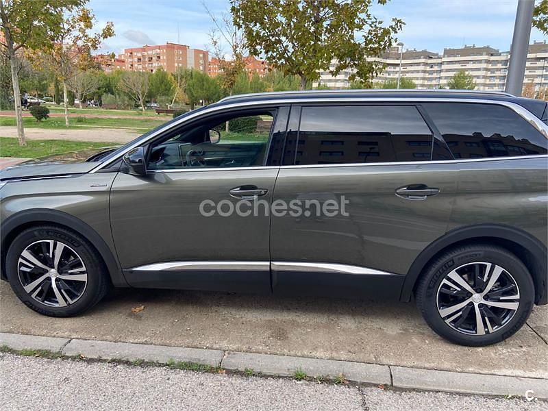 Usado Peugeot 5008 GT-line 165 CV (121 kW) 2018 Verde Monovolumen