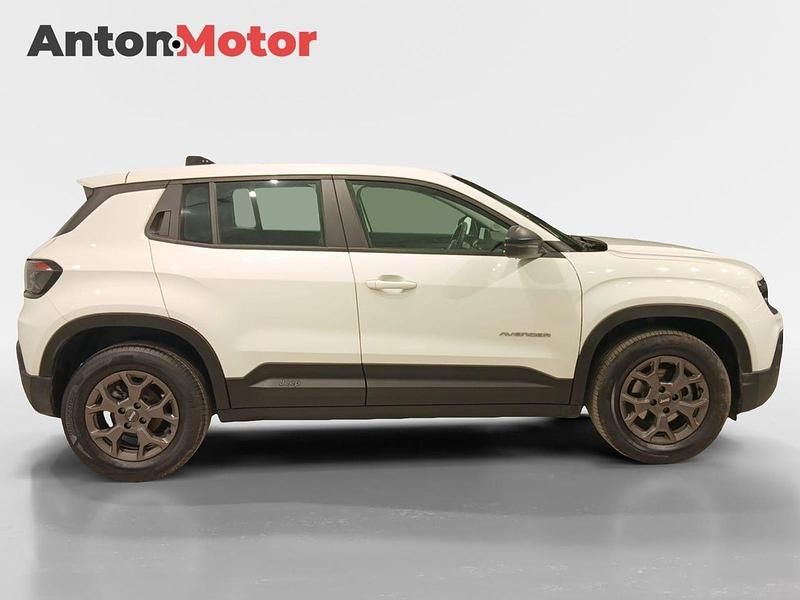 Usado Jeep Avenger Longitude 100 CV (73 kW) 2023 Blanco SUV
