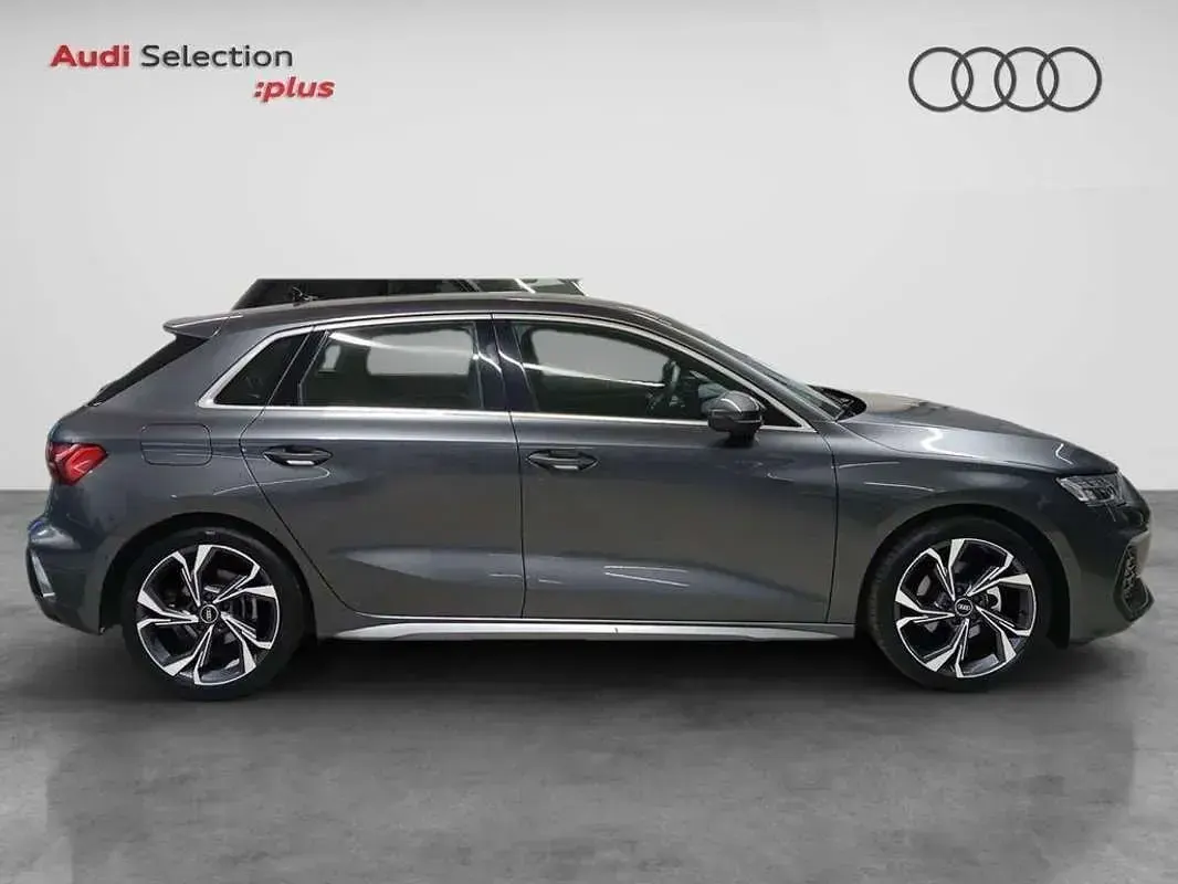 Usado Audi A3 Sportback e-tron S-Line 204 CV (150 kW) 2025 Gris Utilitario