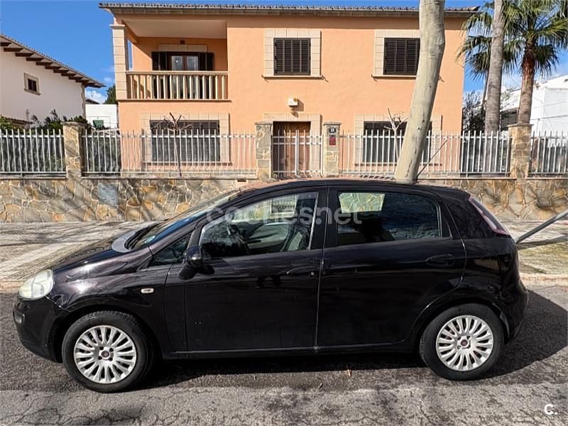 Usado Fiat Punto Evo Dynamic 65 CV (47 kW) 2010 Negro Utilitario