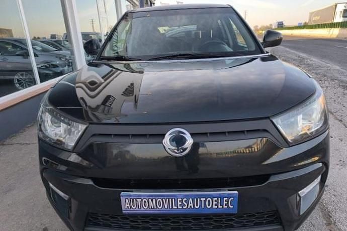 Usado Ssangyong (KGM) Tivoli 115 CV (84 kW) 2016 SUV
