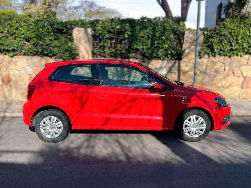 Usado VW Polo Edition 60 CV (44 kW) 2014 Rojo Utilitario