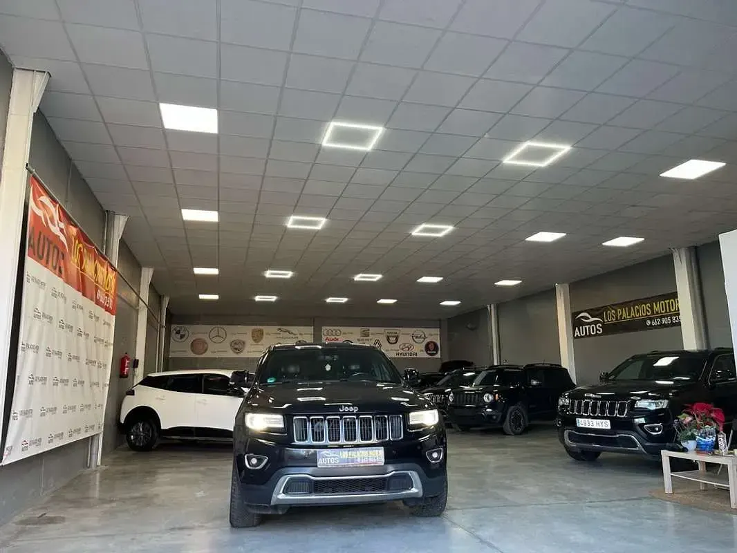 Usado Jeep Grand Cherokee Limited 250 CV (183 kW) 2014 Negro SUV