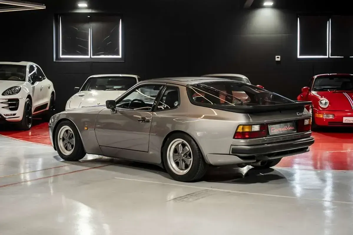 Usado Porsche 944 Turbo 249 CV (183 kW) 1986 Gris Coupe