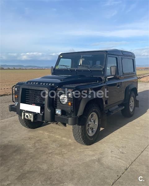 Usado Land Rover Defender SE 122 CV (89 kW) 2010 Negro Familiar