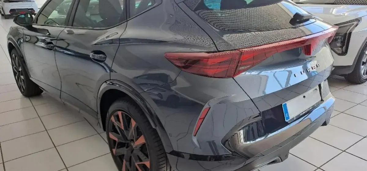 Nuevo Cupra Formentor 150 CV (110 kW) 2026 Gris magnetic SUV
