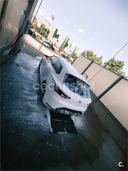 Usado Seat Leon FR 180 CV (132 kW) 2016 Blanco Berlina