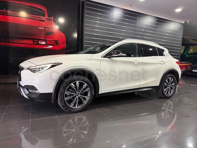 Usado Infiniti QX30 Premium 170 CV (125 kW) 2019 Blanco SUV