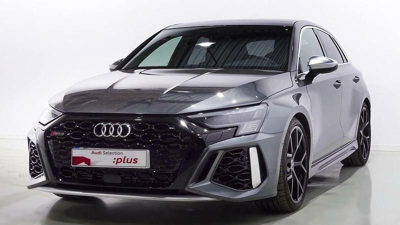 Usado Audi Q8 Premium 400 CV (294 kW) 2022 Gris SUV