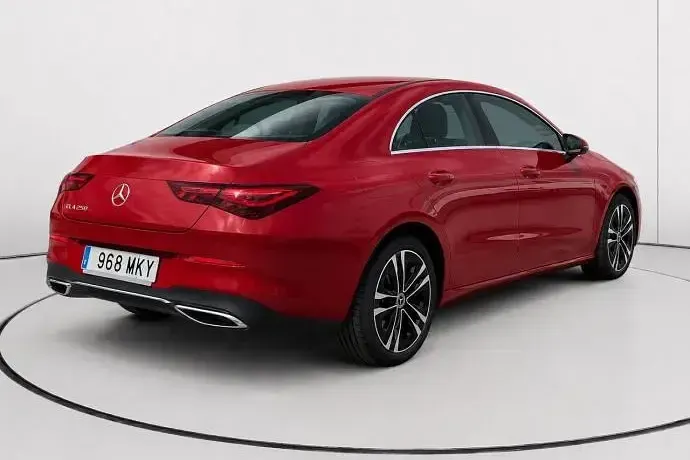 Usado Mercedes CLA250 218 CV (160 kW) 2023 Berlina