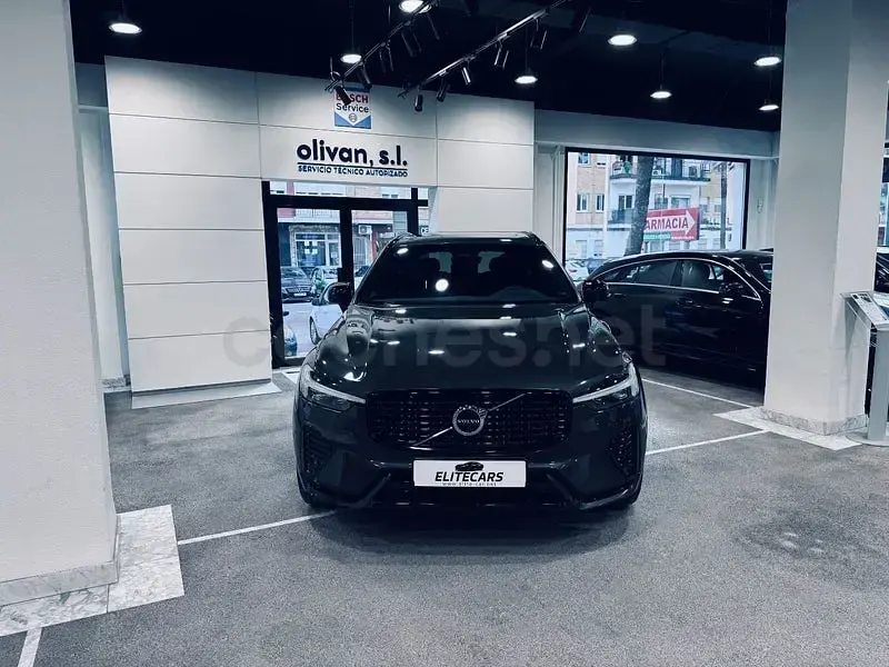 Usado Volvo XC60 Plus 197 CV (144 kW) 2022 Negro SUV