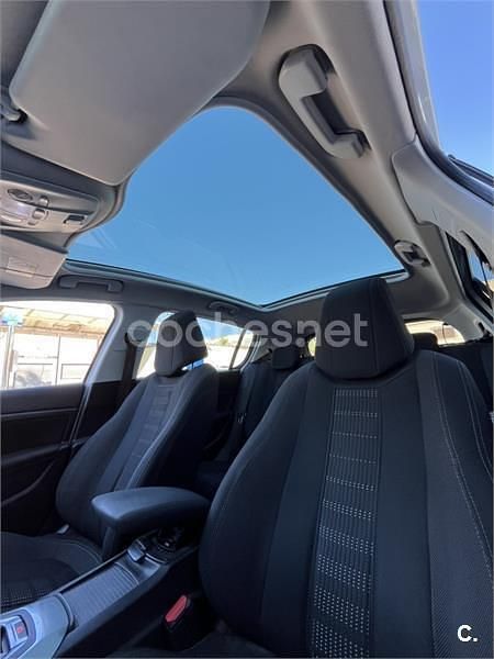 Usado Peugeot 308 Active 120 CV (88 kW) 2016 Blanco Berlina