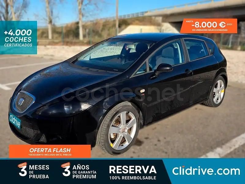 Usado Seat Leon Sport 140 CV (102 kW) 2006 Negro Utilitario