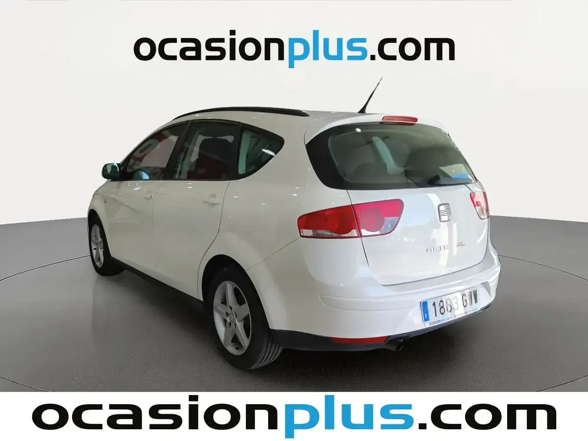 Usado Seat Altea Ecomotive 105 CV (77 kW) 2010 Blanco Monovolumen
