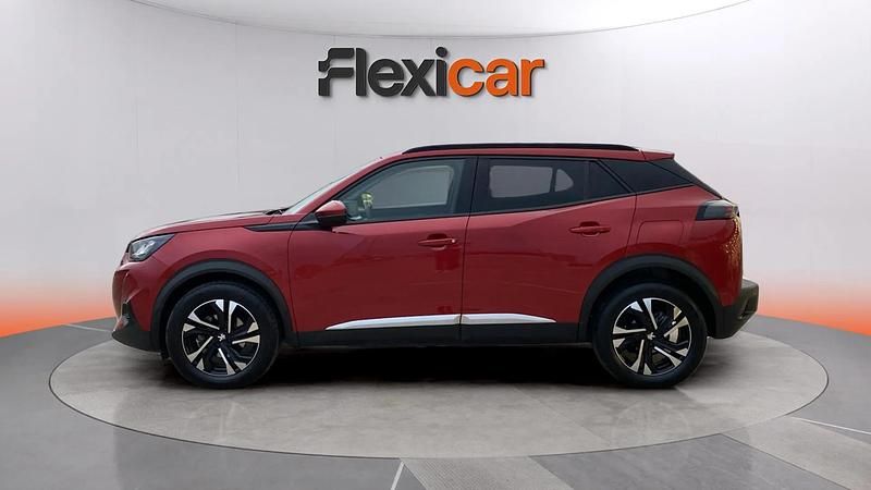 Usado Peugeot 2008 Allure 110 CV (80 kW) 2021 Granate SUV