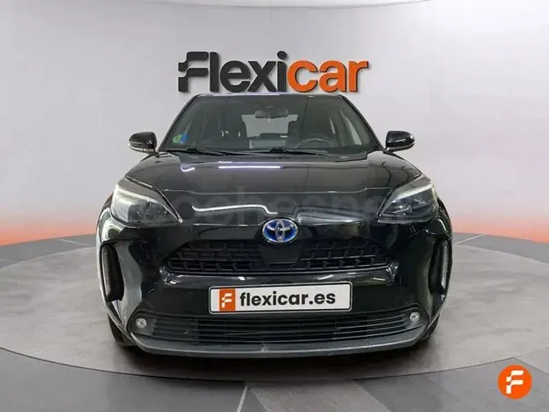Usado Toyota Yaris Cross Active 116 CV (85 kW) 2024 Negro SUV