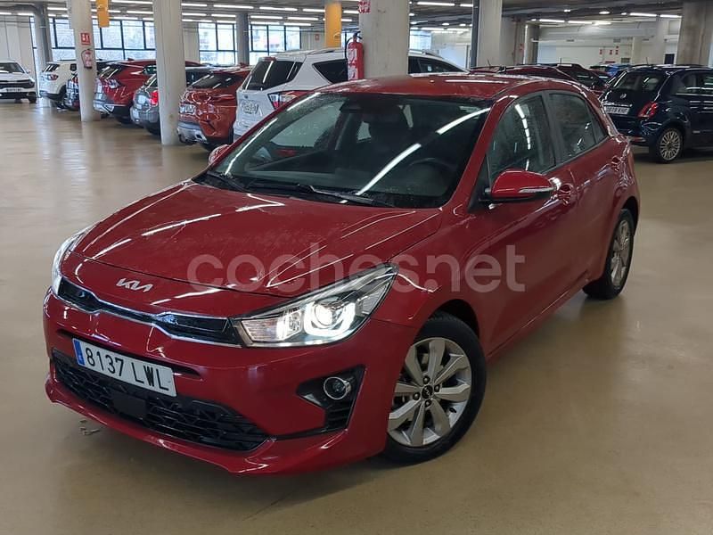 Rojo Usado 2022 Kia Rio Berlina | 14.490 € (Buen precio) - Imagen 1/3