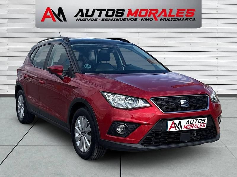 Usado Seat Arona Style 110 CV (80 kW) 2021 Burdeos SUV
