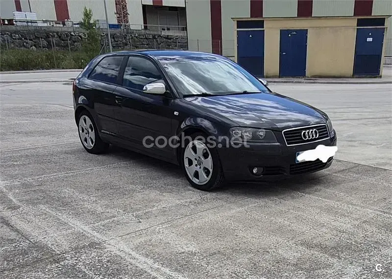 Usado Audi A3 Ambition 140 HP (102 kW) 2004 Castanho Citadino
