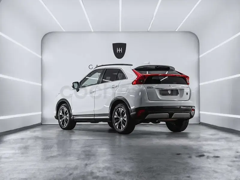 Usado Mitsubishi Eclipse Cross Motion 163 CV (119 kW) 2019 Blanco SUV