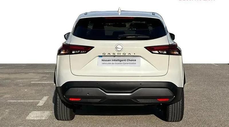 Usado Nissan Qashqai N-Connecta 140 CV (102 kW) 2023 Lunar white SUV