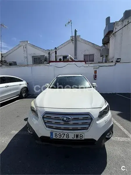 Usado Subaru Outback 175 CV (128 kW) 2017 Blanco Familiar