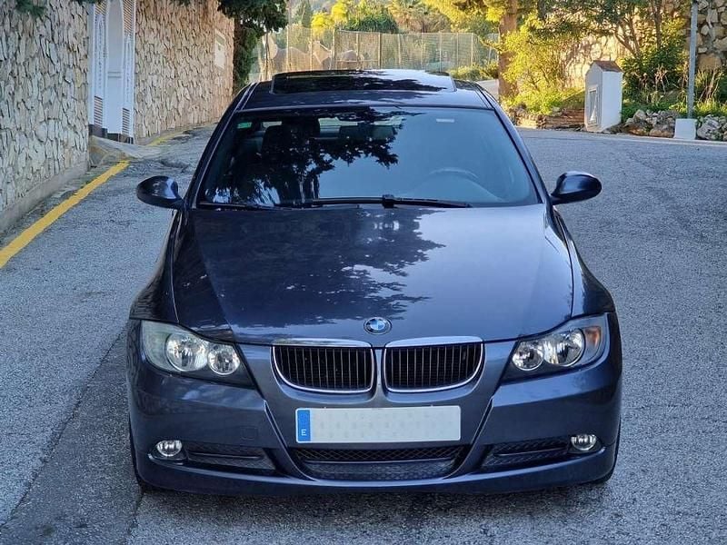 Gris Usado 2007 BMW 318 Berlina | 5999 € (Precio justo) - Imagen 1/4