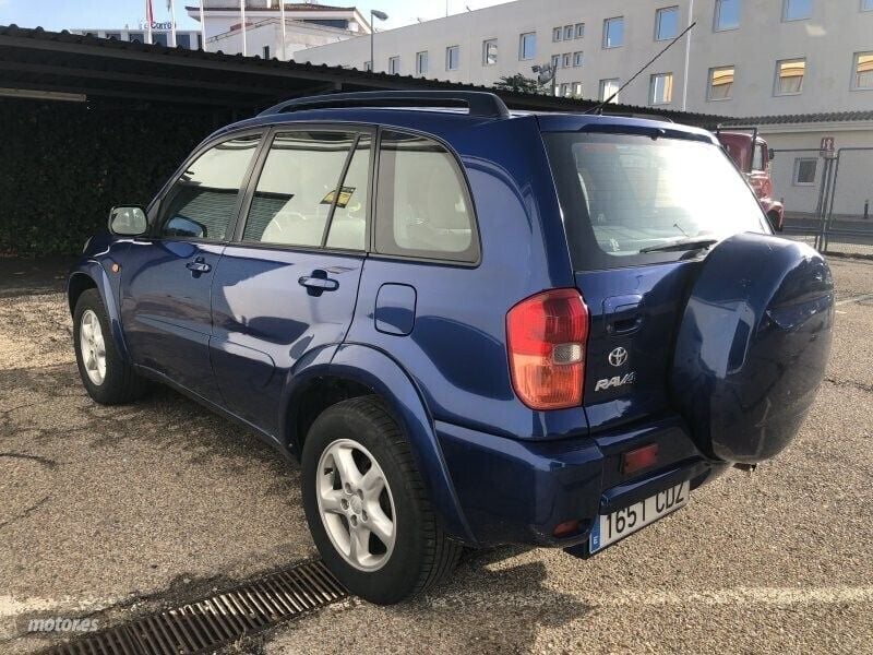 Usado Toyota RAV4 150 CV (110 kW) 2003 Azul SUV