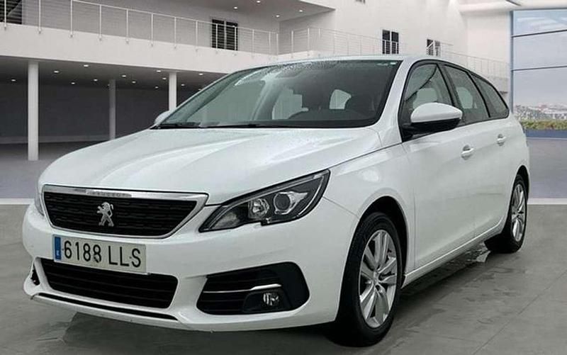 Usado Peugeot 308 SW Active 131 CV (96 kW) 2020 Blanco Familiar