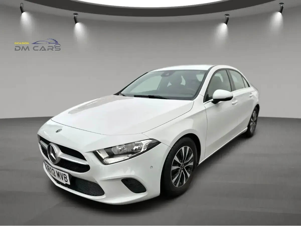 Usado Mercedes A180 116 CV (85 kW) 2021 Blanco Berlina
