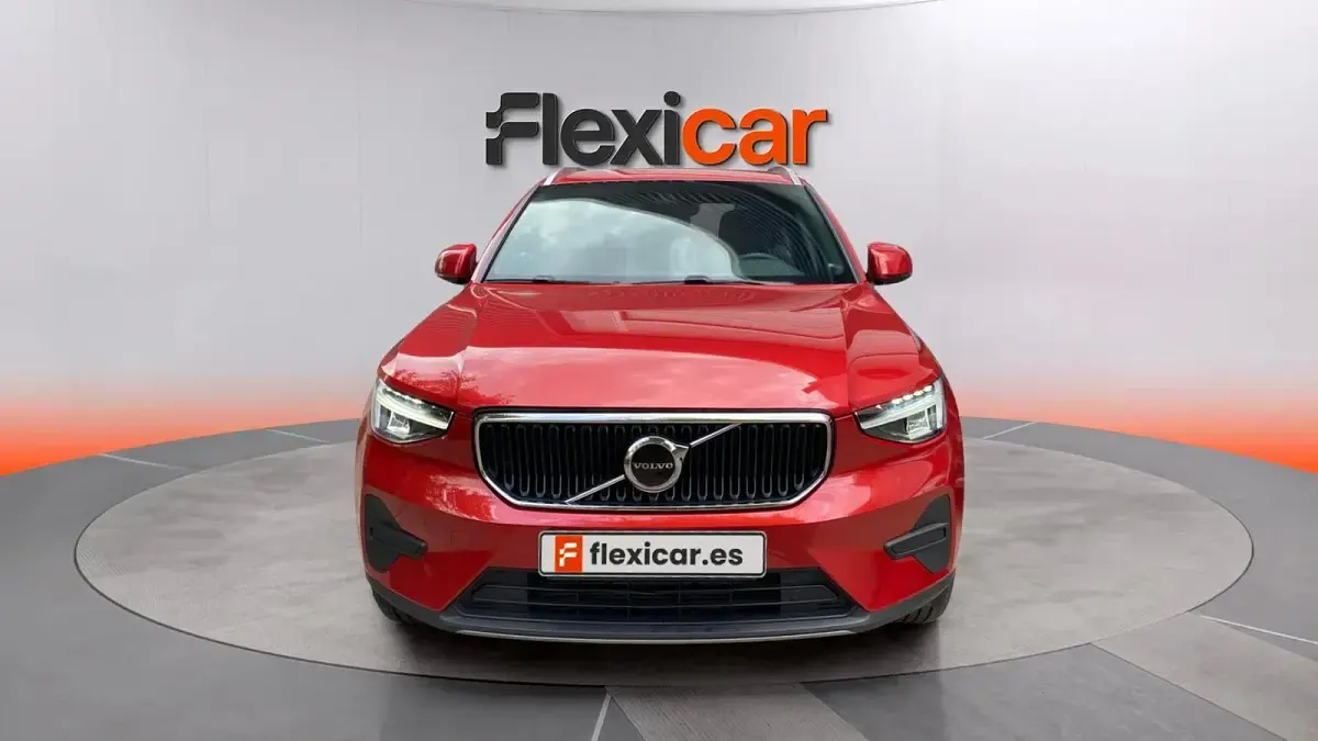 Usado Volvo XC40 129 CV (94 kW) 2023 Rojo SUV