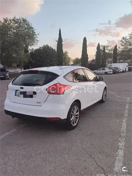 Usado Ford Focus Business Edition 125 CV (91 kW) 2016 Blanco Berlina