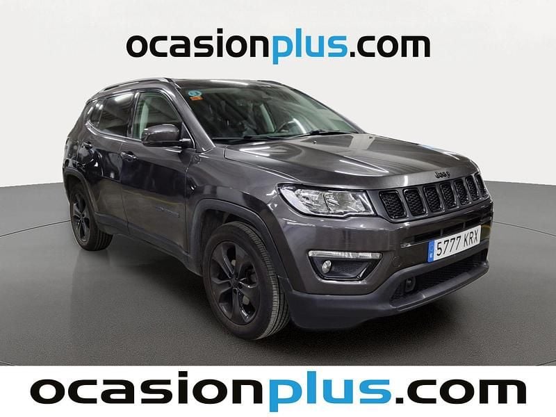 Usado Jeep Compass Night Eagle 140 CV (102 kW) 2018 Gris SUV