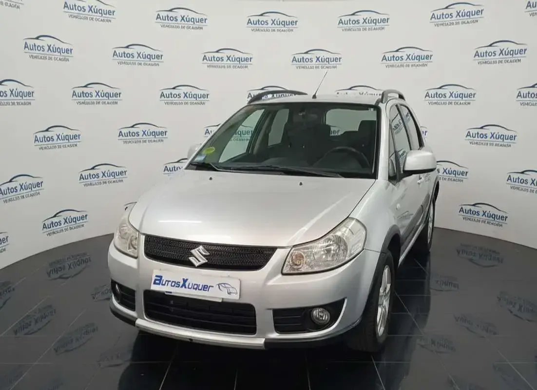 Usado Suzuki SX4 GLX 120 CV (88 kW) 2008 Gris Utilitario