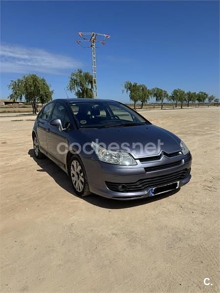 Usado Citroën C4 VTR Sport 110 CV (80 kW) 2005 Gris / plata Berlina