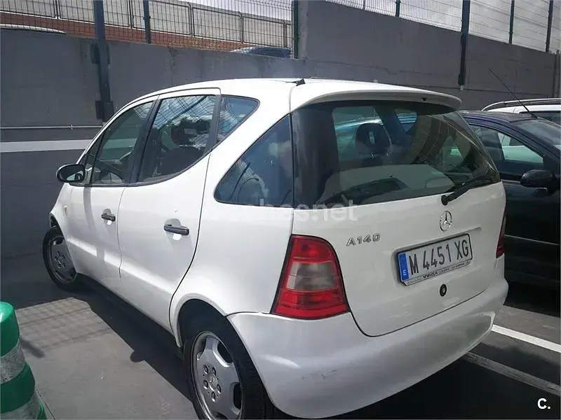 Usado Mercedes A140 Elegance 82 CV (60 kW) 1999 Blanco Monovolumen