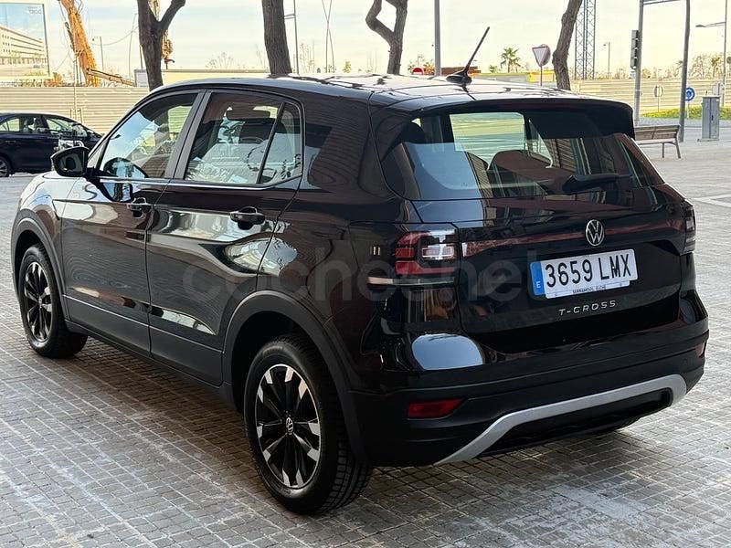 Usado VW T-Cross Edition 95 CV (69 kW) 2021 Negro SUV