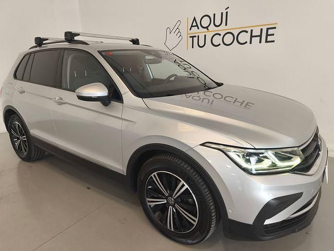 Usado VW Tiguan Life 150 CV (110 kW) 2021 Gris SUV
