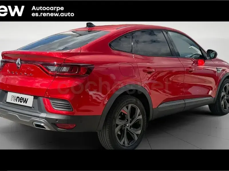 Usado Renault Arkana RS Line 145 CV (106 kW) 2022 Rojo SUV
