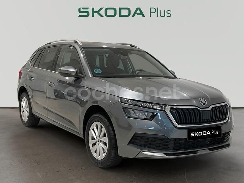 Gris / plata Usado 2024 Skoda Kamiq Selection SUV | 22.000 € (Un poco caro) - Imagen 1/4