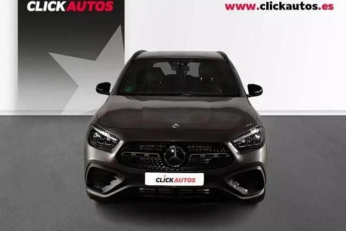 Usado Mercedes GLA200 AMG line 150 CV (110 kW) 2024 SUV