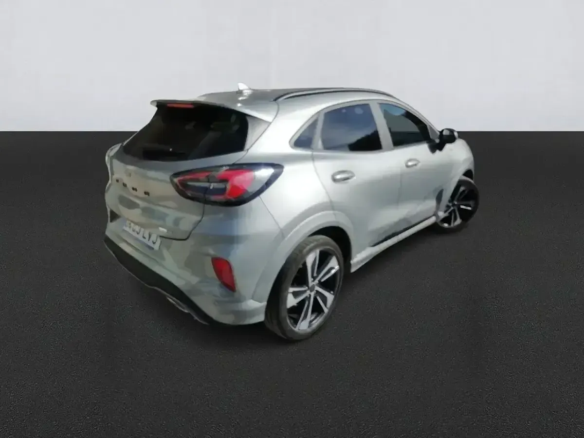 Usado Ford Puma ST-Line X 126 CV (92 kW) 2021 Gris SUV