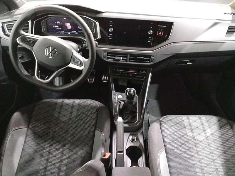 Nuevo VW Taigo R-line 116 CV (85 kW) 2025 Negro SUV