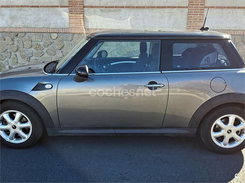 Usado Mini Cooper D 110 CV (80 kW) 2010 Gris / plata Utilitario